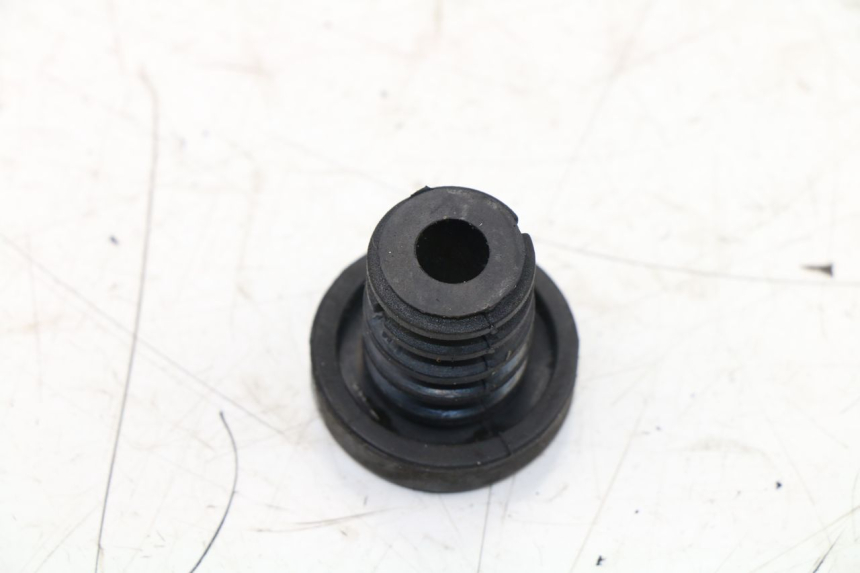photo de BOUCHON VASE EXPANSION SUZUKI SFV GLADIUS 650 (2009 - 2015)