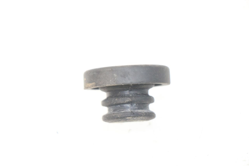 photo de BOUCHON VASE EXPANSION SUZUKI UC EPICURO 125 (1999 - 2003)