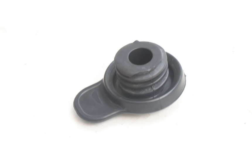 photo de BOUCHON VASE EXPANSION YAMAHA X-MAX XMAX 125 (2010 - 2013) - Détail de la pièce