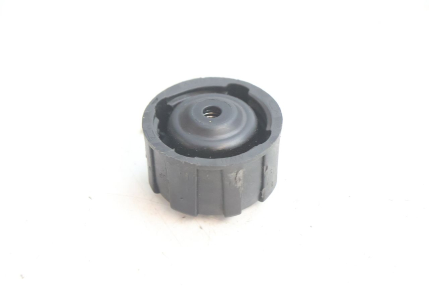 photo de BOUCHON VASE EXPANSION PIAGGIO X9 EVOLUTION 125 (2003 - 2007) - Zoom état d’usage