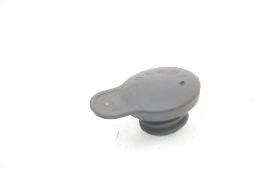 photo de BOUCHON VASE EXPANSION YAMAHA X-MAX XMAX ABS 250 (2010 - 2014)