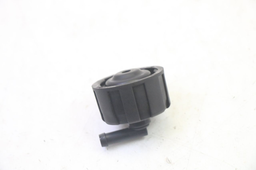 photo de BOUCHON VASE EXPANSION YAMAHA YP MAJESTY 125 (2007 - 2010)