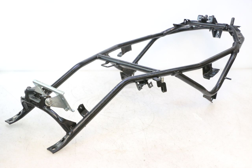 photo de BOUCLE CADRE ARRIERE SUZUKI BURGMAN EXECUTIVE ABS 650 (2006 - 2012) - Vue principale
