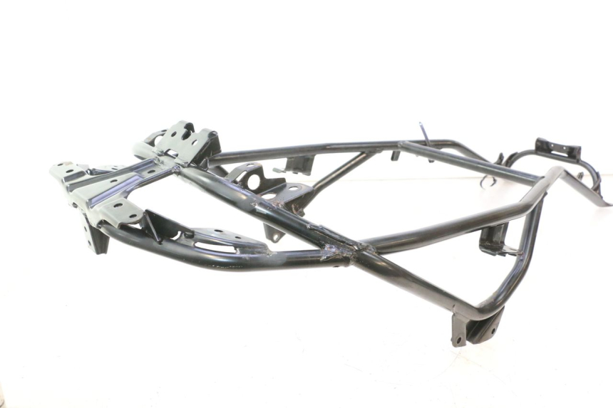 photo de BOUCLE CADRE ARRIERE SUZUKI BURGMAN EXECUTIVE ABS 650 (2006 - 2012) - Zoom état d’usage