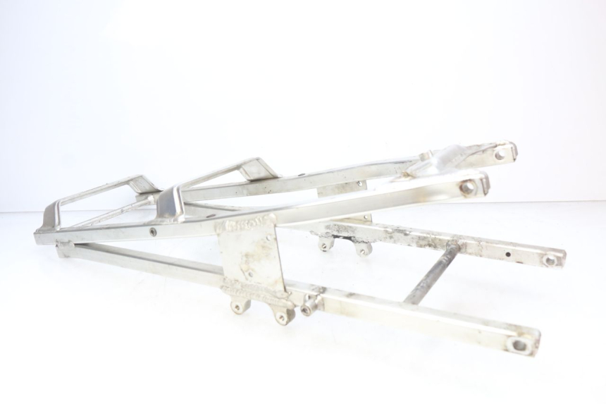 photo de BOUCLE CADRE ARRIERE HONDA CBR RR FIREBLADE 900 (1992 - 1994)