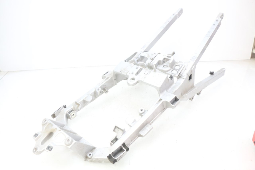 photo de BOUCLE CADRE ARRIERE YAMAHA FJR ABS 1300 (2016 - 2020) - Gros plan technique