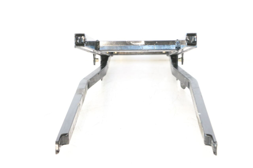 photo de BOUCLE CADRE ARRIERE KAWASAKI GPX F ZX750F 750 (1986 - 1990) - Gros plan technique