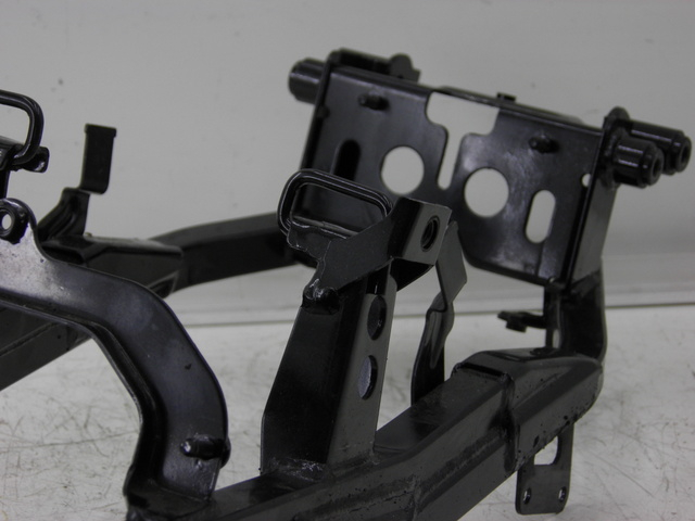 photo de BOUCLE CADRE ARRIERE KYMCO QUANNON NAKED 125 (2010)