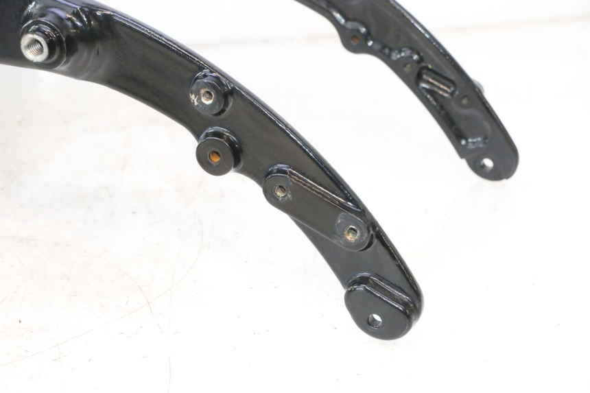 photo de BOUCLE CADRE ARRIERE HARLEY DAVIDSON ROAD GLIDE FLTRXSE 1920 (2018 - 2022) - État de surface
