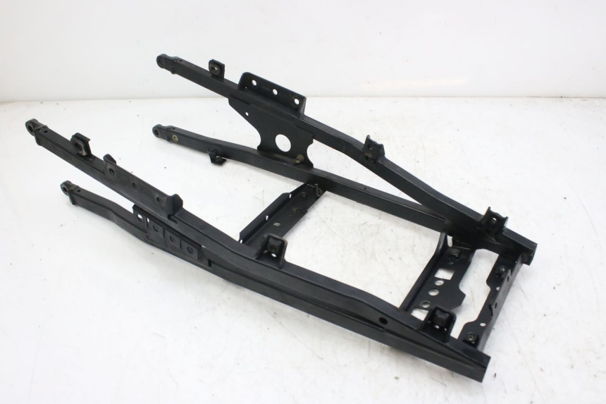 photo de BOUCLE CADRE ARRIERE TRIUMPH SPRINT ST 955 (1999 - 2001)