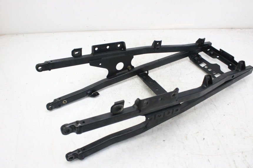 photo de BOUCLE CADRE ARRIERE TRIUMPH SPRINT ST 955 (1999 - 2001)