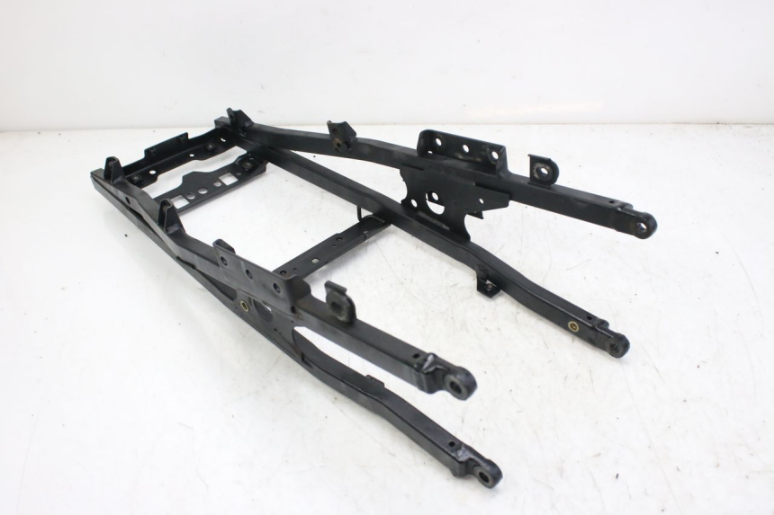 photo de BOUCLE CADRE ARRIERE TRIUMPH SPRINT ST 955 (1999 - 2001)
