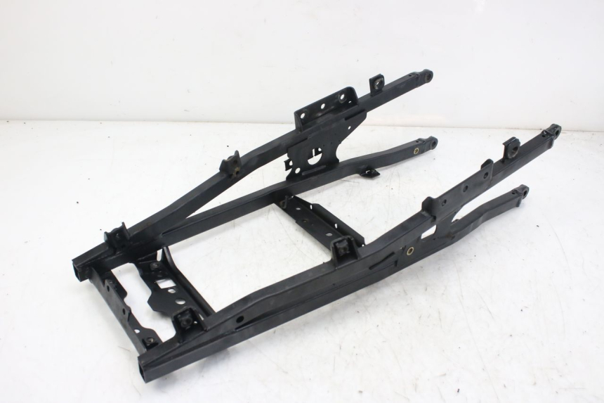 photo de BOUCLE CADRE ARRIERE TRIUMPH SPRINT ST 955 (1999 - 2001)