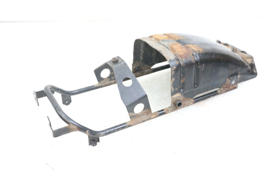 photo de BOUCLE CADRE ARRIERE SUZUKI GZ MARAUDER 125 (1998 - 2004)