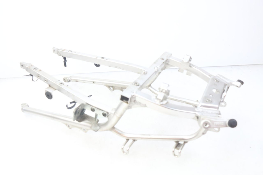 photo de BOUCLE CADRE ARRIERE SUZUKI TLS TL S 1000 (1997 - 2001)