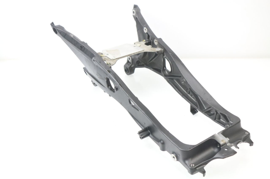 photo de BOUCLE CADRE ARRIERE HONDA VFR F 1200 (2010 - 2015) - Gros plan technique