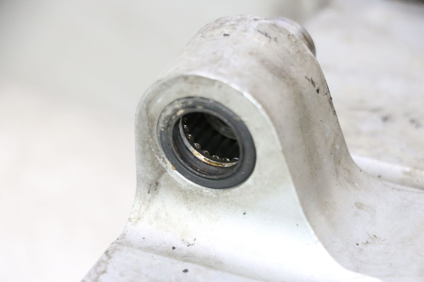 photo de BRAS OSCILLANT HONDA CB F HORNET 600 (2005 - 2006) - Détail de la pièce