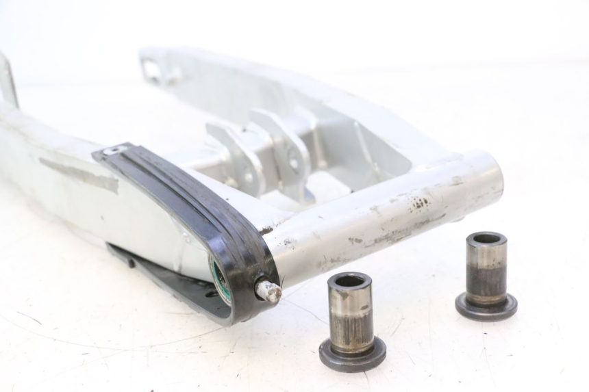photo de BRAS OSCILLANT HM HONDA CRM DERAPAGE RR 50 (2006 - 2017) - État de surface