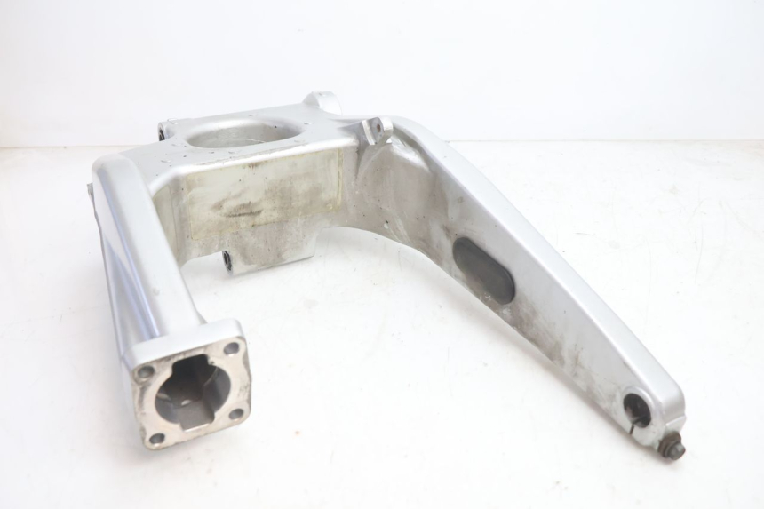 photo de BRAS OSCILLANT YAMAHA FJR 1300 (2001 - 2005) - Points de fixation