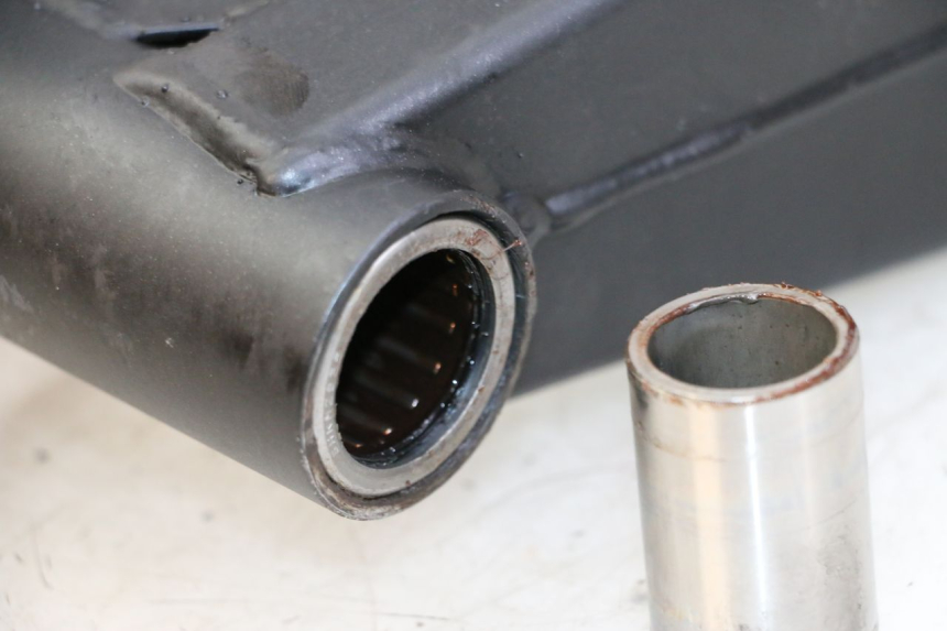 photo de BRAS OSCILLANT SUZUKI GSR 750 (2011 - 2017)