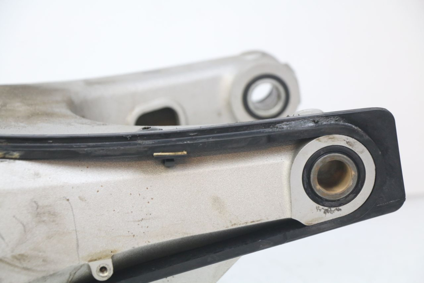 photo de BRAS OSCILLANT HONDA CB R 1000 (2018 - 2023)