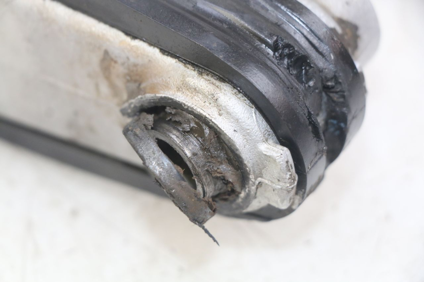 photo de BRAS OSCILLANT HONDA CR 80 (2001 - 2003)