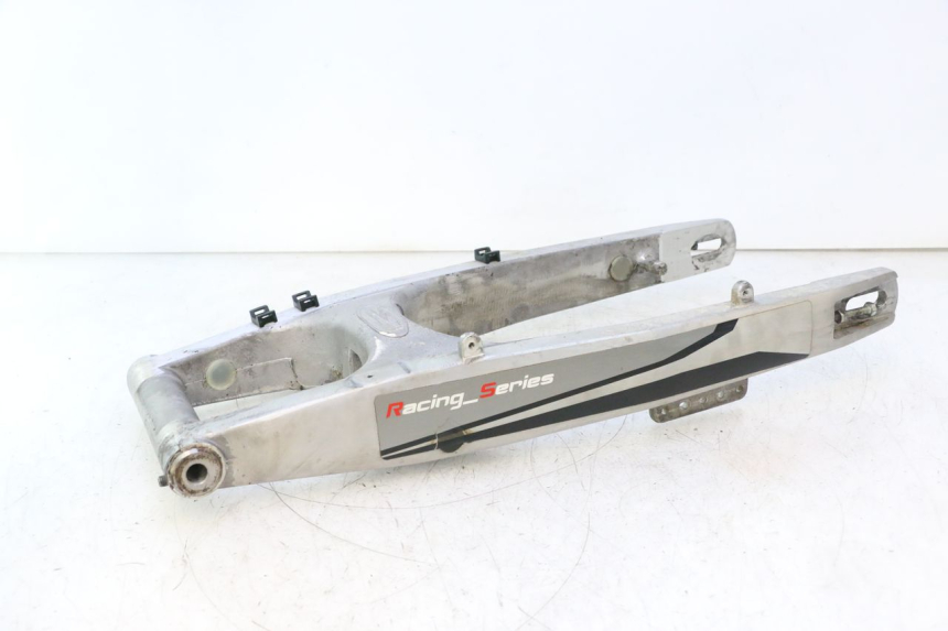 photo de BRAS OSCILLANT RIEJU MRT PRO SUPERMOTARD 50 (2007 - 2018) - Points de fixation