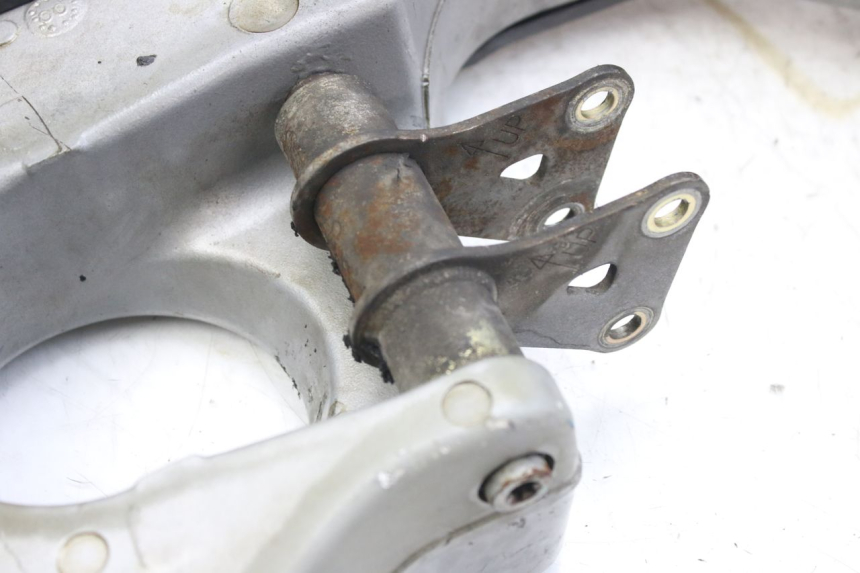 photo de BRAS OSCILLANT TRIUMPH SPRINT ST 955 (1999 - 2001)