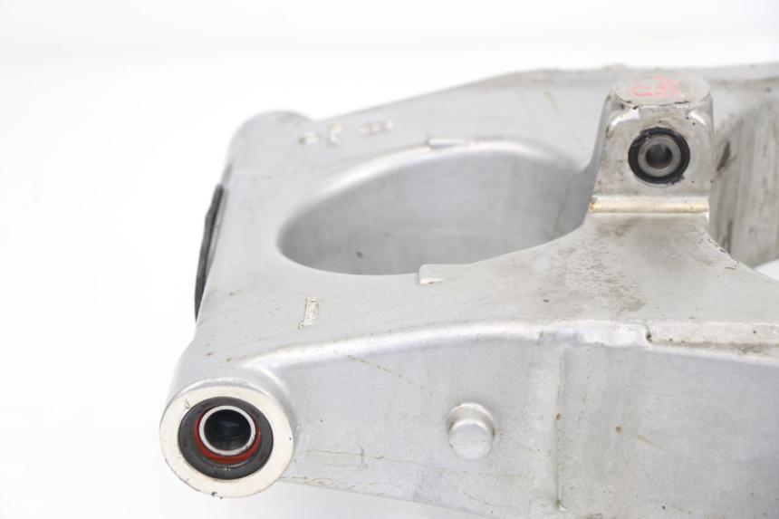 photo de BRAS OSCILLANT TRIUMPH SPRINT RS 955 (2000 - 2001) - État de surface