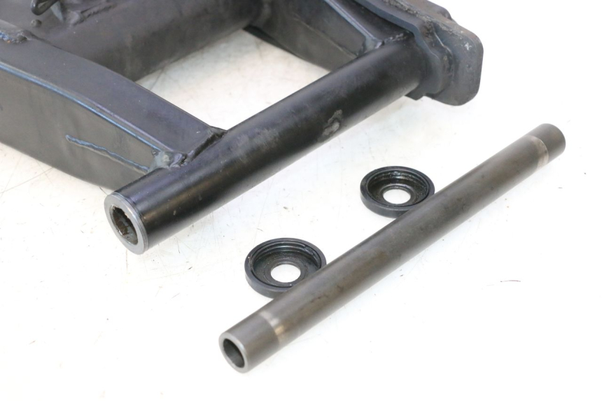 photo de BRAS OSCILLANT DAELIM VJ ROADWIN 125 (2004 - 2007) - Points de fixation