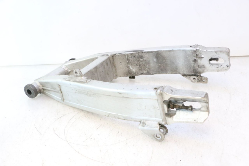 photo de BRAS OSCILLANT YAMAHA XJR 1300 (1998 - 2002) - Points de fixation