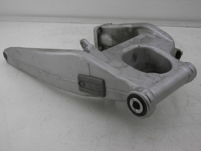 photo de BRAS OSCILLANT YAMAHA FJR 1300 (2004 - 2005)