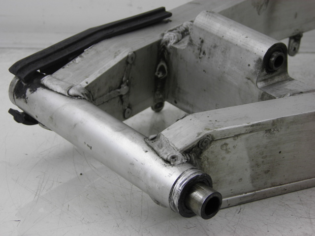 photo de BRAS OSCILLANT YAMAHA FZS FAZER 600 (1998 - 2001) - Pièce contrôlée