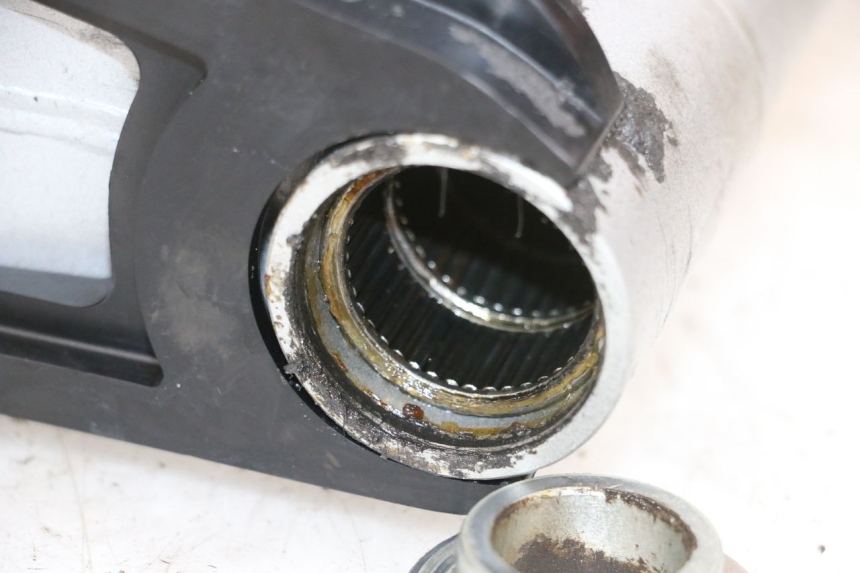 photo de BRAS OSCILLANT KAWASAKI ZR 7 750 (1999 - 2001) - Détail de la pièce