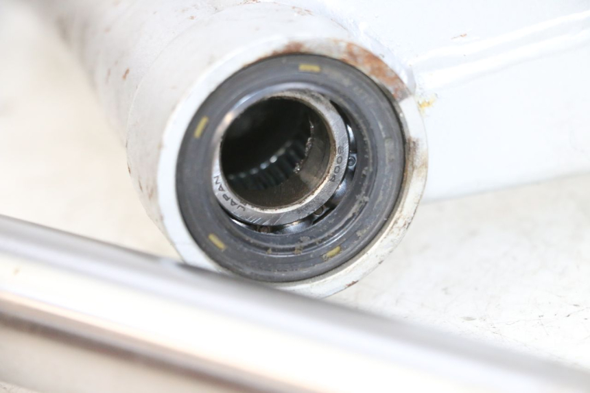 photo de BRAS OSCILLANT KAWASAKI ZR 7 750 (1999 - 2001) - Zoom état d’usage