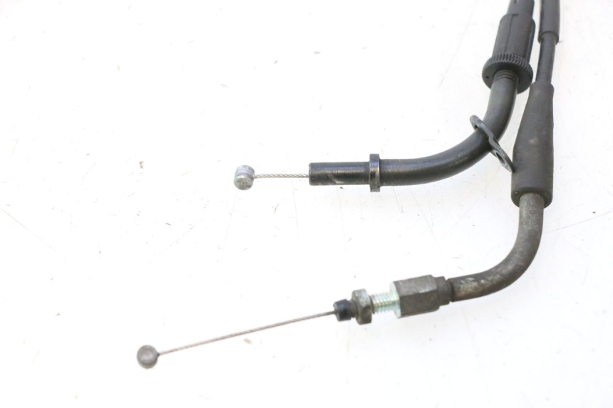 photo de CABLE ACCELERATEUR SUZUKI BURGMAN EXECUTIVE ABS 650 (2006 - 2012) - Zoom état d’usage