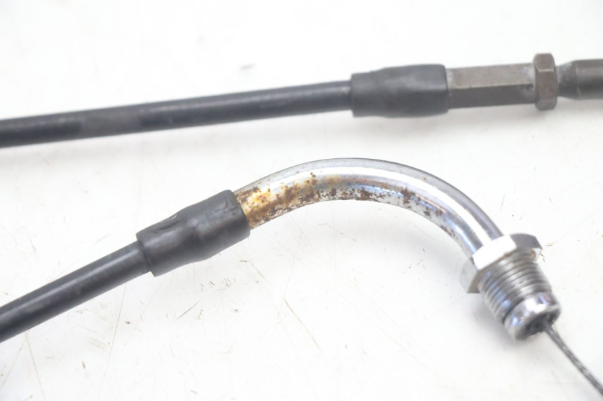 photo de CABLE ACCELERATEUR SUZUKI DR S 600 (1985 - 1989) - Vue d’ensemble
