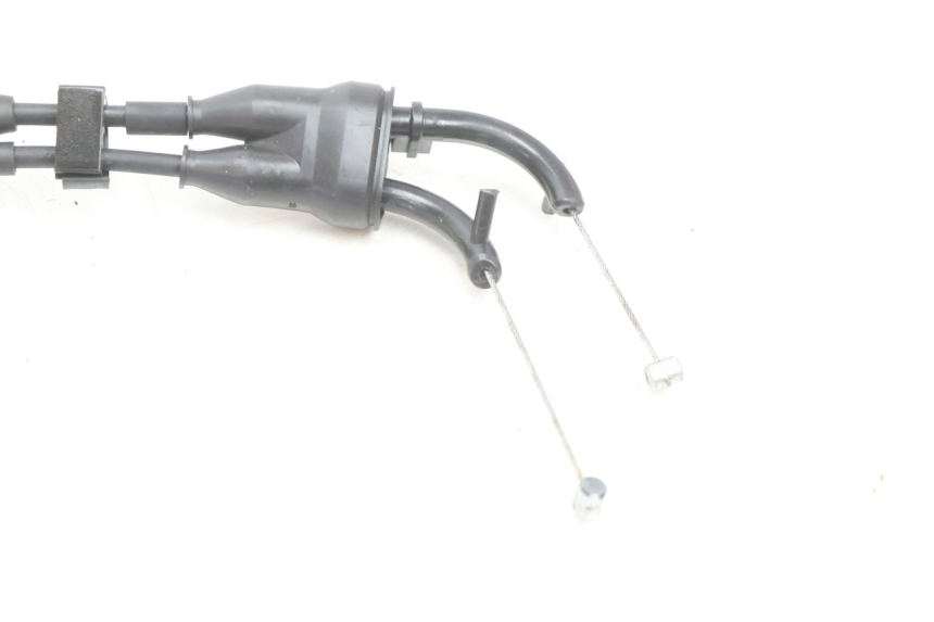 photo de CABLE ACCELERATEUR YAMAHA FZ8 800 (2010 - 2016) - Autre angle de vue