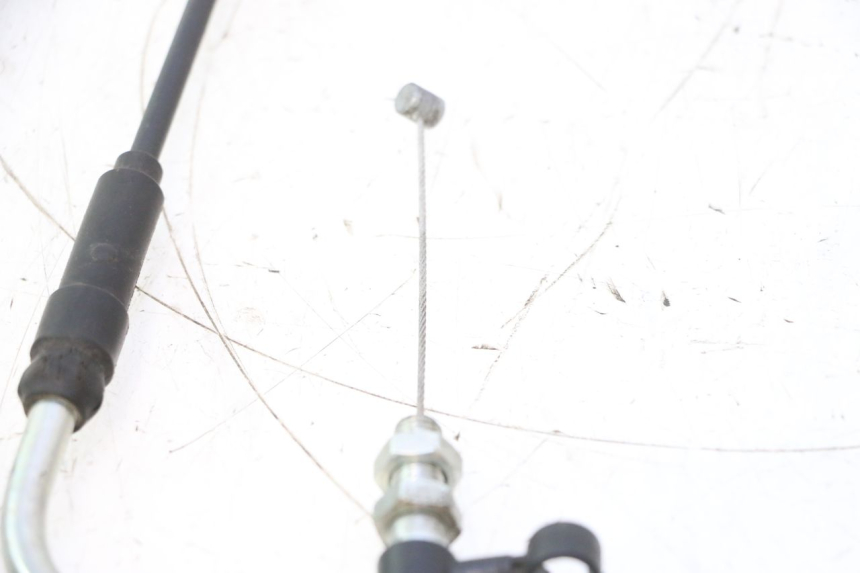 photo de CABLE ACCELERATEUR PEUGEOT KISBEE 4T 50 (2023 - 2026) - Zoom état d’usage