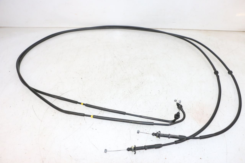 photo de CABLE ACCELERATEUR PIAGGIO MP3 HPE 300 (2019 - 2026) - Marquages et références