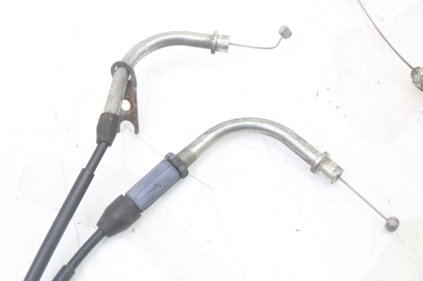 photo de CABLE ACCELERATEUR SUZUKI GSR 750 (2011 - 2017)