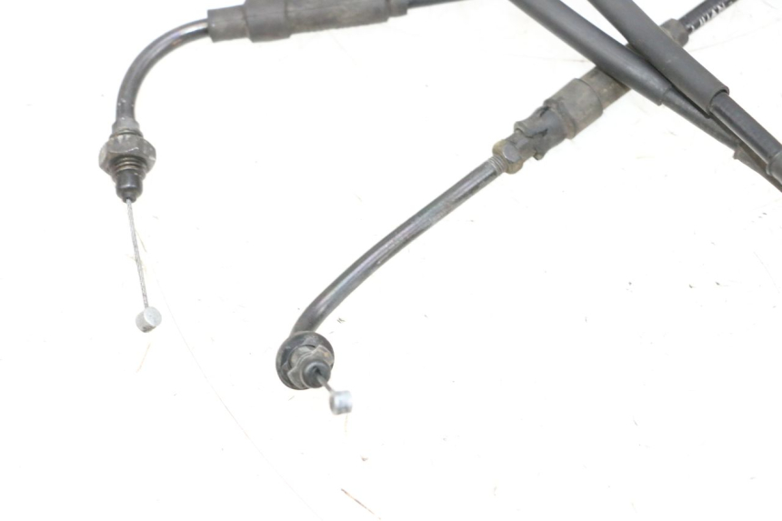 photo de CÂBLE ACCELERATEUR PIAGGIO VESPA GTS SUPER IE 125 (2009 - 2016) - Autre angle de vue