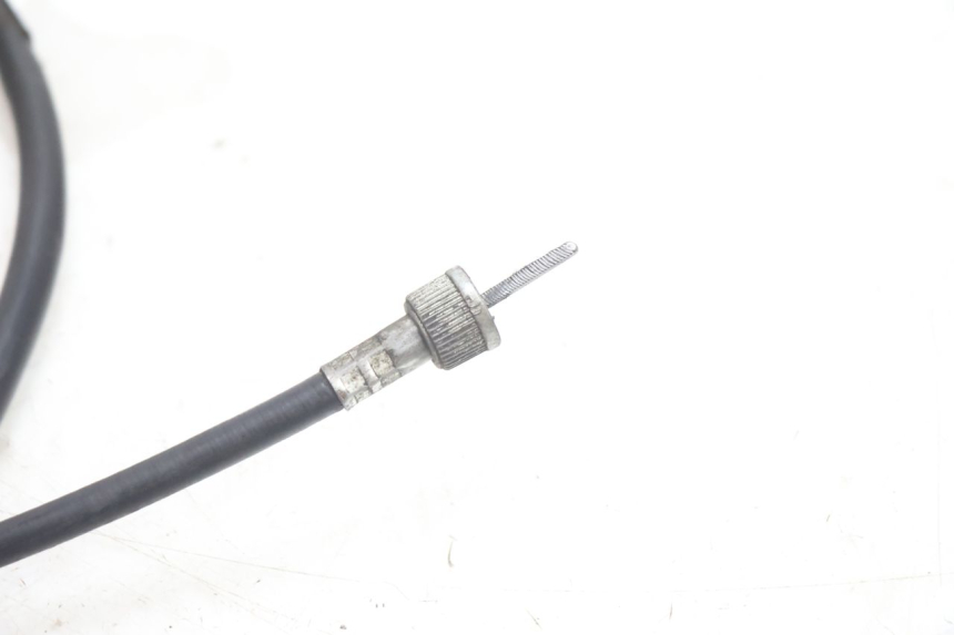 photo de CABLE COMPTEUR KYMCO SUPER 8 2T 50 (2007 - 2013) - Gros plan technique