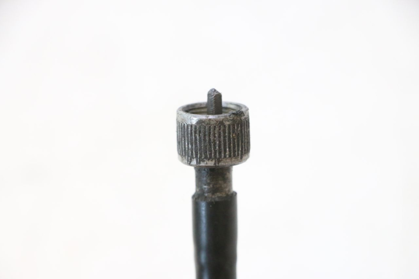 photo de CÂBLE COMPTEUR YAMAHA YP MAJESTY 125 (1998 - 2001) - Gros plan technique