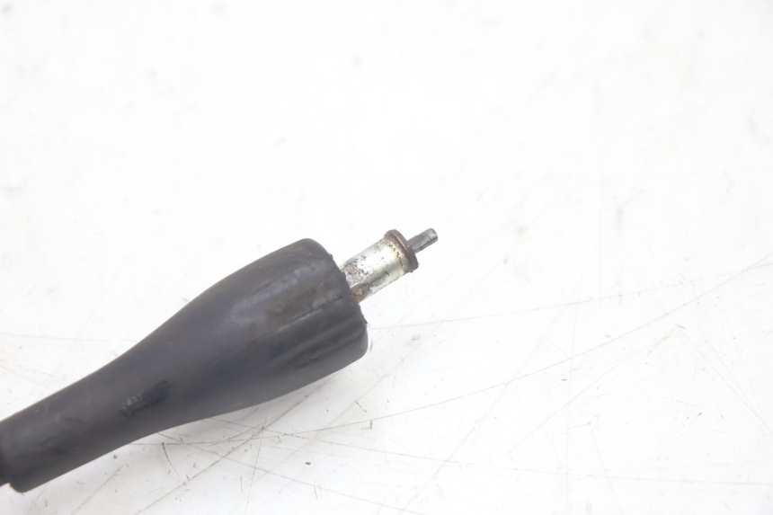 photo de CABLE COMPTEUR PIAGGIO ZIP IGET 4T 50 (2021 - 2023) - Gros plan technique