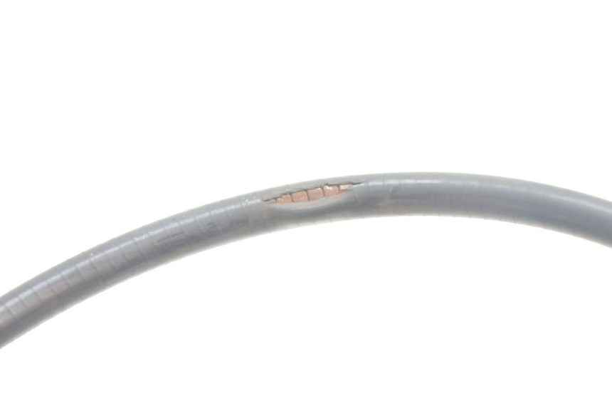 photo de CABLE FREIN ARRIERE JM MOTORS SANTANA EVO 50 (2024 - 2026) - Gros plan technique