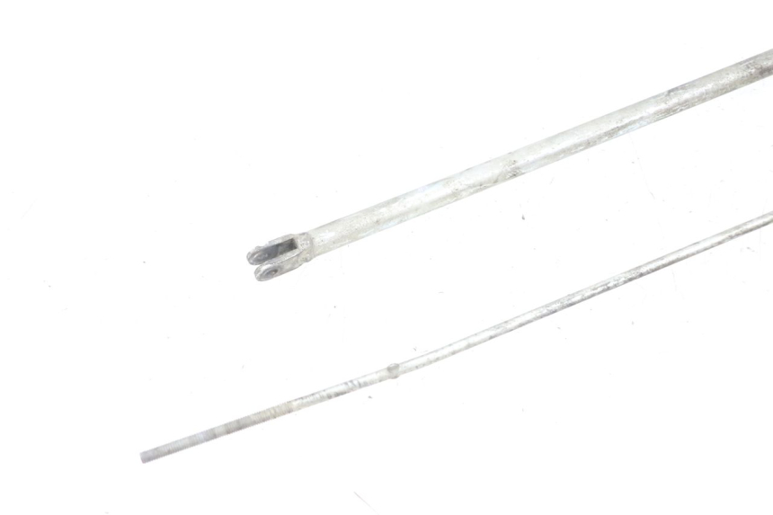 photo de Rear brake cable SUZUKI VL INTRUDER 125 (2004 - 2007) - Gros plan technique