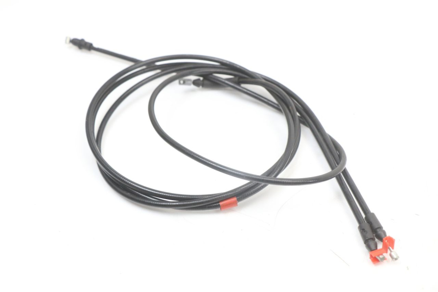 photo de CÂBLE D'OUVERTURE DE SELLE PIAGGIO X10 125 (2012 - 2017)