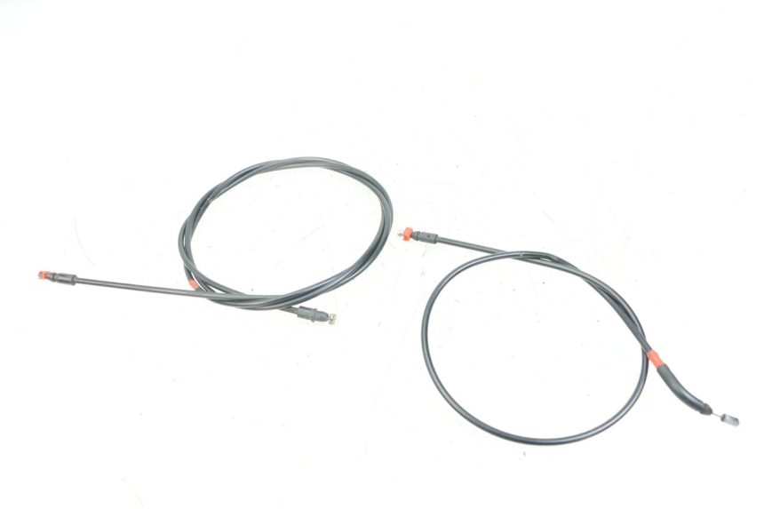 photo de CÂBLE D'OUVERTURE DE SELLE PIAGGIO X10 125 (2012 - 2017)