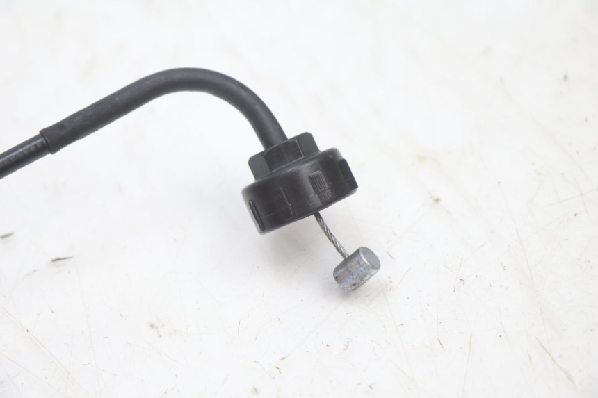 photo de CÂBLE D'OUVERTURE DE SELLE YAMAHA XMAX X-MAX 125 (2006 - 2009) - Autre angle de vue